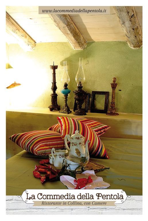La Commedia Della Pentola Guest House Lu (Piedmont) Room photo